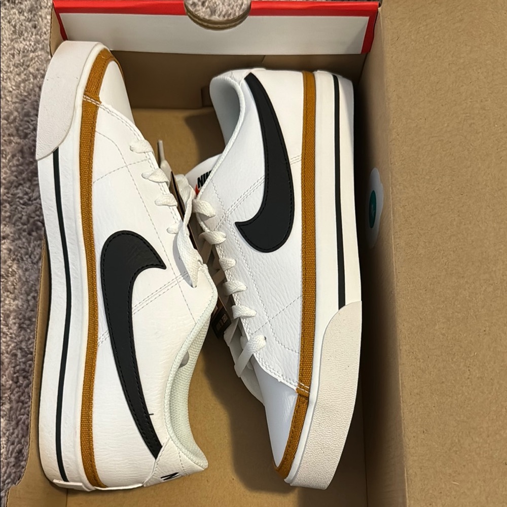 Nike White and Black Sneakers with Tan Accents